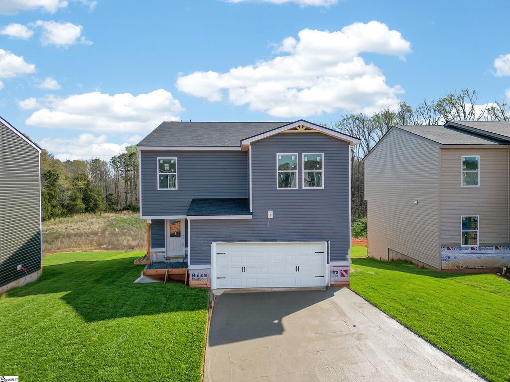 103 Spring Knoll Way, Fountain Inn, SC 29644