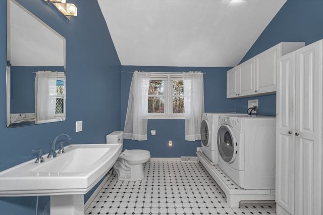 9 John Gilbert Rd, West Brookfield, MA 01585