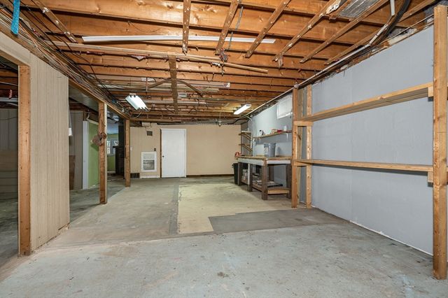 9 John Gilbert Rd, West Brookfield, MA 01585