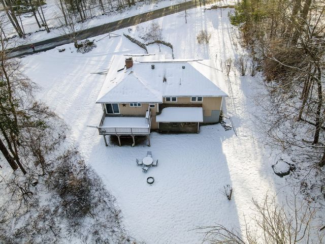 9 John Gilbert Rd, West Brookfield, MA 01585