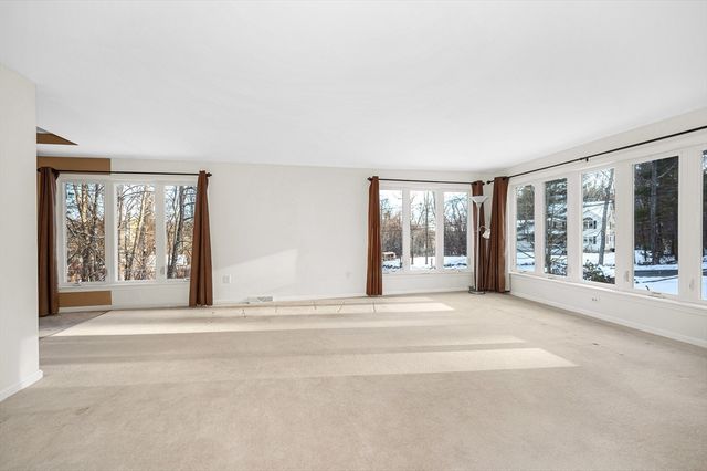 9 John Gilbert Rd, West Brookfield, MA 01585