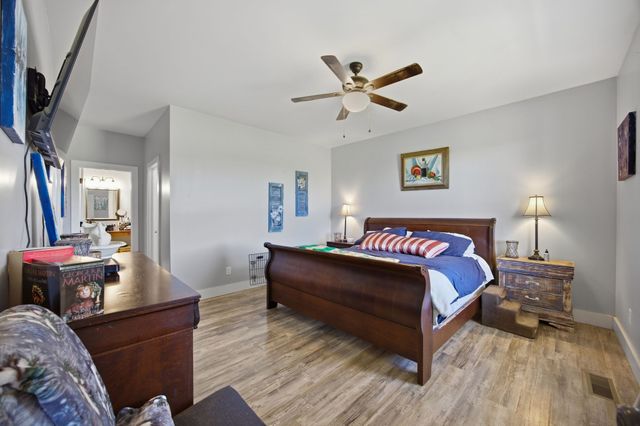 5975 Grasshopper Rd, Birchwood, TN 37308