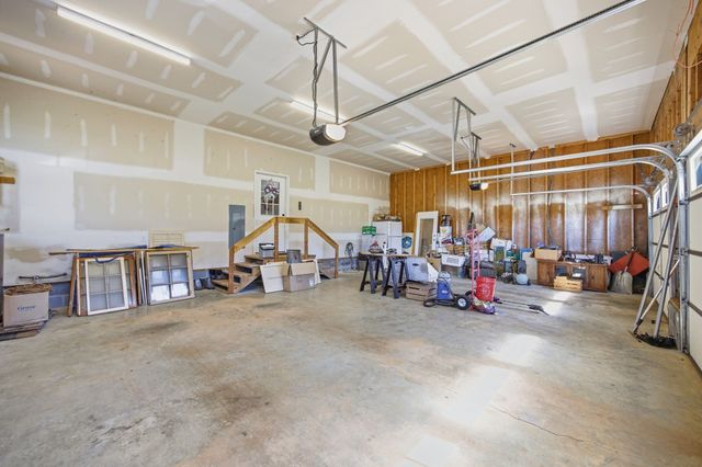 5975 Grasshopper Rd, Birchwood, TN 37308