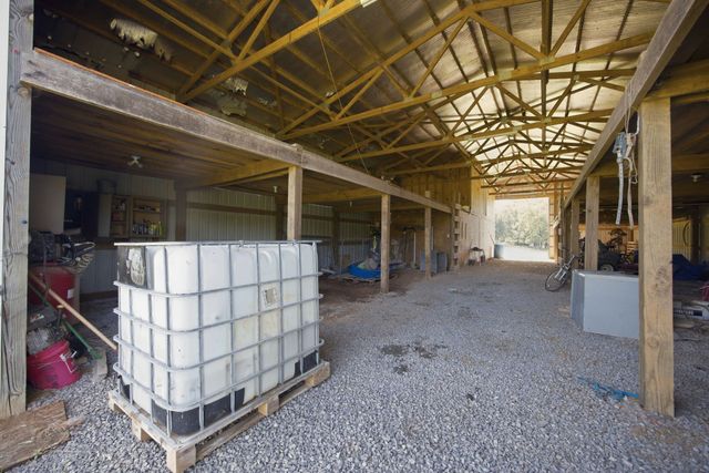 5975 Grasshopper Rd, Birchwood, TN 37308