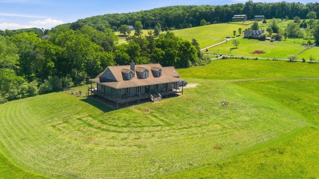 5975 Grasshopper Rd, Birchwood, TN 37308