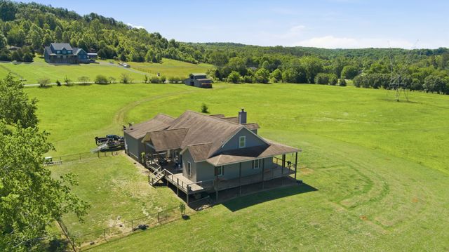 5975 Grasshopper Rd, Birchwood, TN 37308