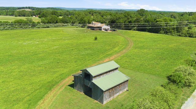 5975 Grasshopper Rd, Birchwood, TN 37308