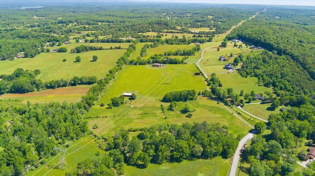 5975 Grasshopper Rd, Birchwood, TN 37308