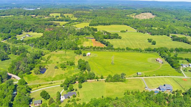 5975 Grasshopper Rd, Birchwood, TN 37308