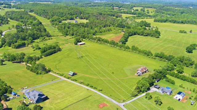 5975 Grasshopper Rd, Birchwood, TN 37308
