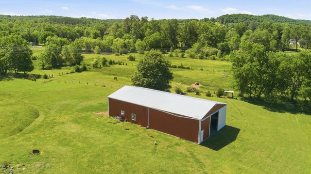 5975 Grasshopper Rd, Birchwood, TN 37308