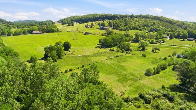 5975 Grasshopper Rd, Birchwood, TN 37308
