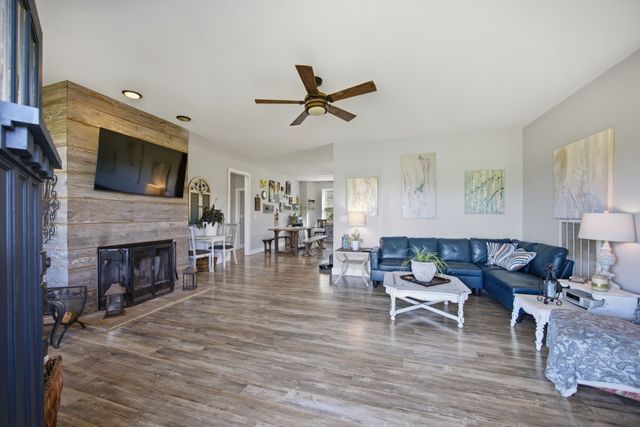 5975 Grasshopper Rd, Birchwood, TN 37308