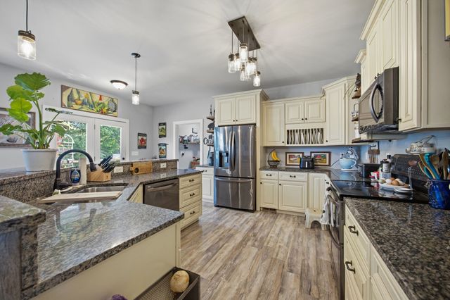 5975 Grasshopper Rd, Birchwood, TN 37308