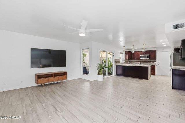 7352 E VALLEY VISTA Drive, Scottsdale, AZ 85250