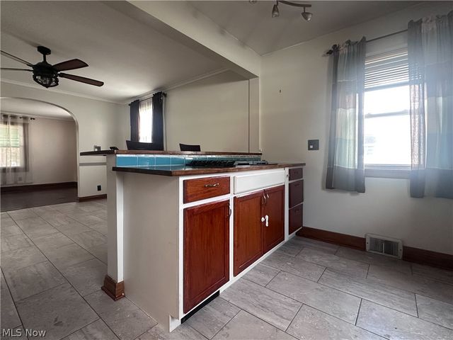 114 Townsend Avenue, Girard, OH 44420