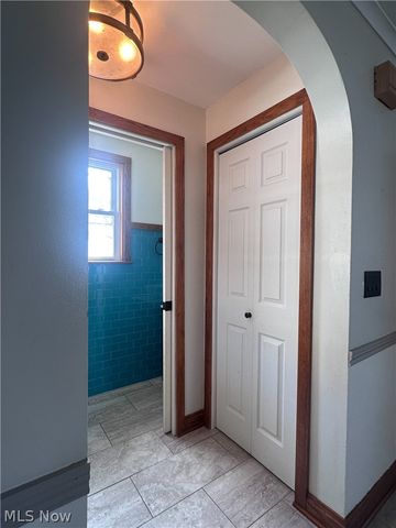 114 Townsend Avenue, Girard, OH 44420