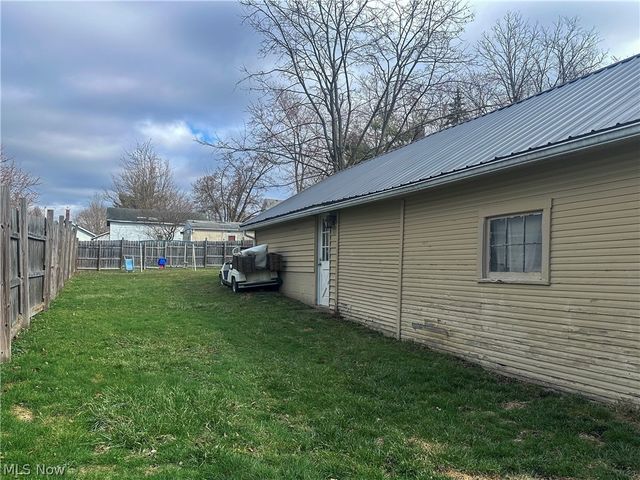 114 Townsend Avenue, Girard, OH 44420