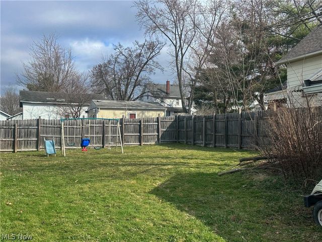 114 Townsend Avenue, Girard, OH 44420