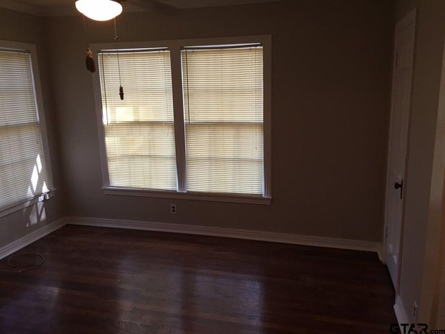 1905 Henderson, Tyler, TX 75701