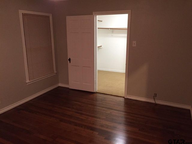 1905 Henderson, Tyler, TX 75701