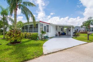 11 Cozumel Lane, Port St Lucie, FL 34952