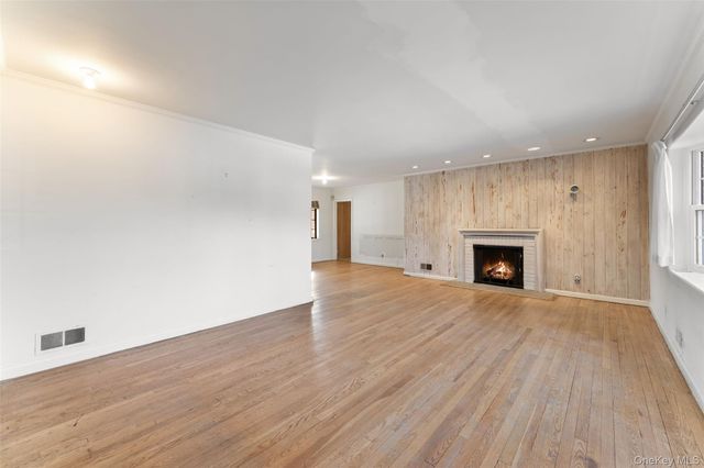 67 Atherstone Road, Scarsdale, NY 10583