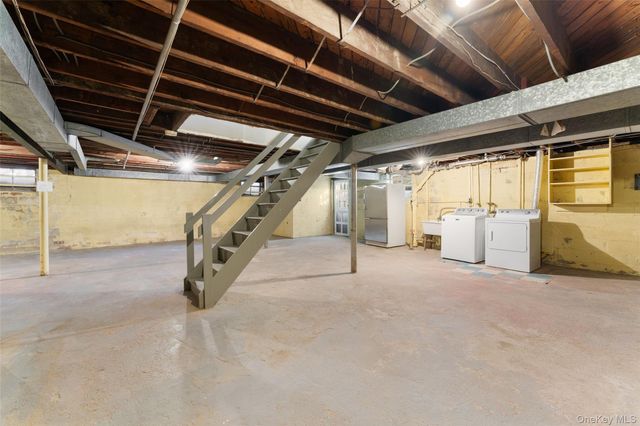 67 Atherstone Road, Scarsdale, NY 10583