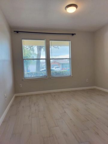 21242 Linden House Court, Humble, TX 77338