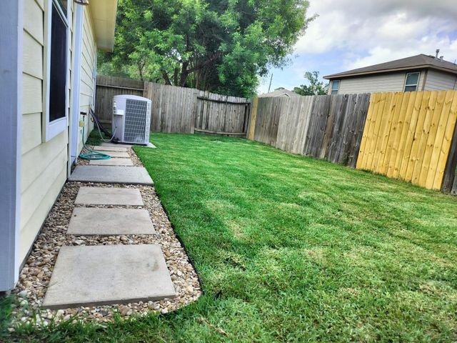 21242 Linden House Court, Humble, TX 77338