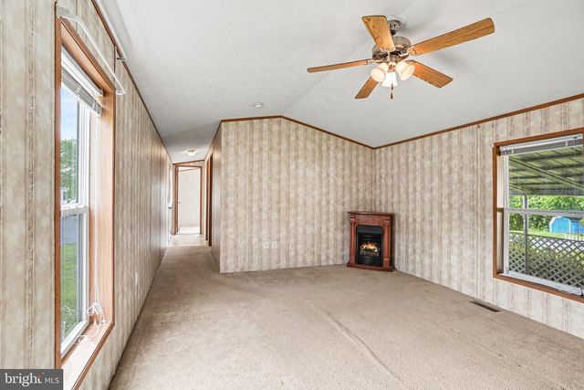 42 KIP RD, Halifax, PA 17032
