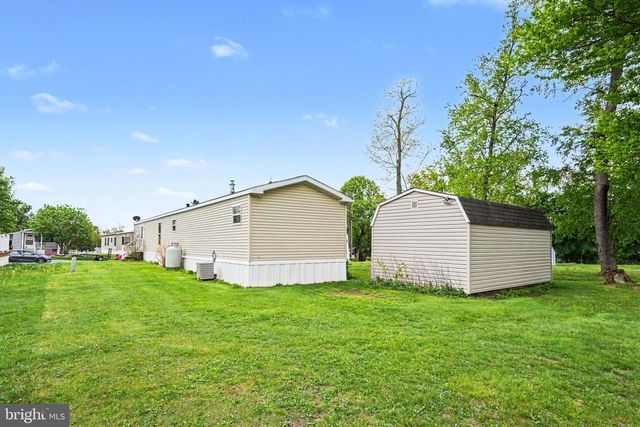 42 KIP RD, Halifax, PA 17032