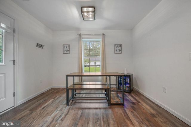 1362 W COLLEGE RD, Dover, DE 19904