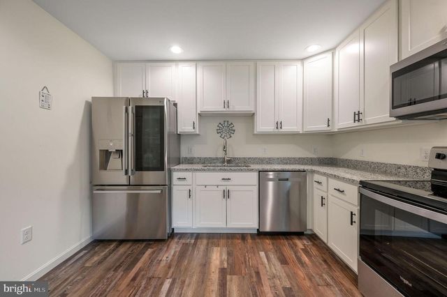 1362 W COLLEGE RD, Dover, DE 19904