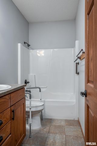 4126 CHARLES Court, Bettendorf, IA 52722