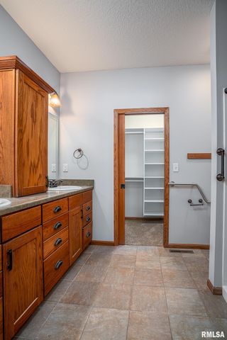 4126 CHARLES Court, Bettendorf, IA 52722