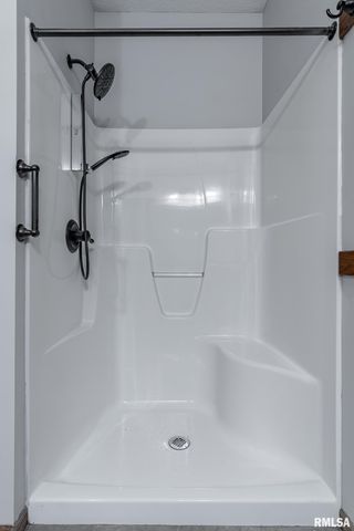 4126 CHARLES Court, Bettendorf, IA 52722