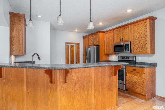 4126 CHARLES Court, Bettendorf, IA 52722