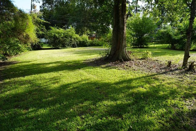 9225 Mclean Street, Beaumont, TX 77707