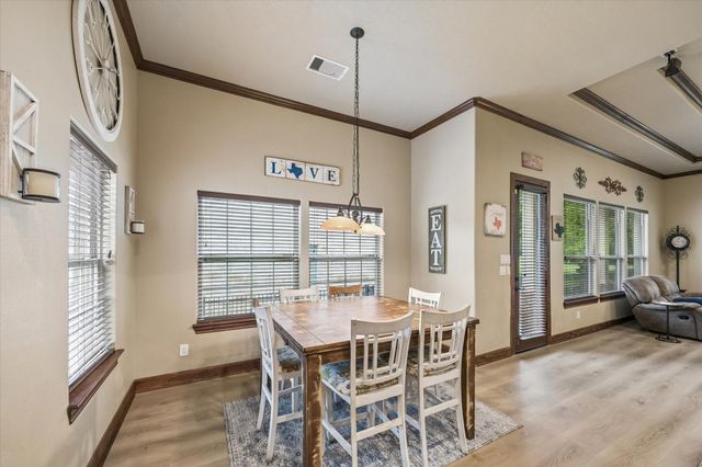 514 Pinehurst Drive, New Ulm, TX 78950