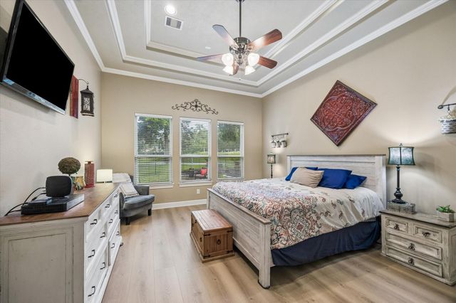514 Pinehurst Drive, New Ulm, TX 78950