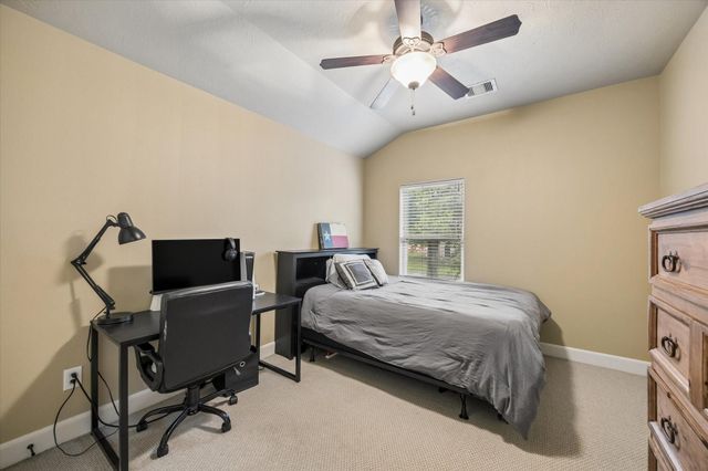 514 Pinehurst Drive, New Ulm, TX 78950