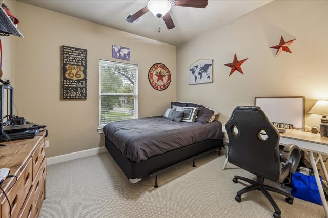 514 Pinehurst Drive, New Ulm, TX 78950