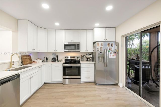 6819 Sienna Club Place, Lauderhill, FL 33319