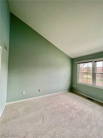 8820 Chaucer Boulevard, Broadview Heights, OH 44147