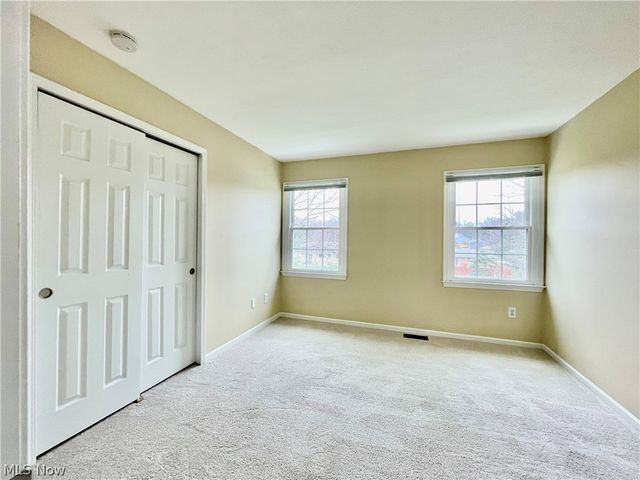 8820 Chaucer Boulevard, Broadview Heights, OH 44147