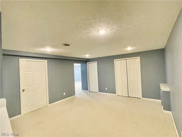 8820 Chaucer Boulevard, Broadview Heights, OH 44147