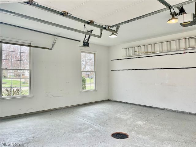 8820 Chaucer Boulevard, Broadview Heights, OH 44147