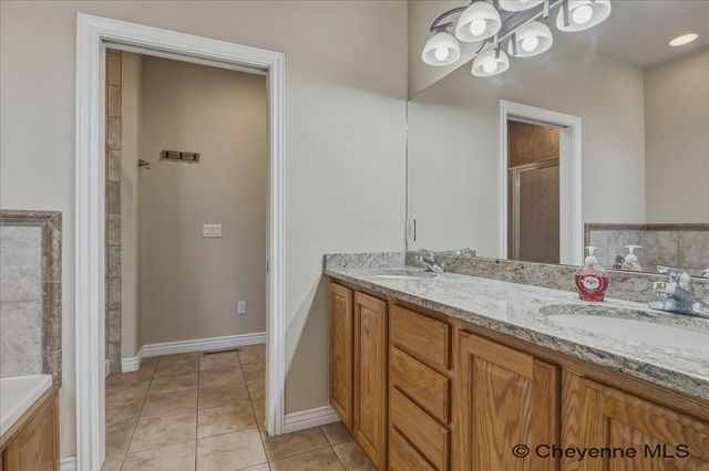6805 GRAND TETON CT, Cheyenne, WY 82009