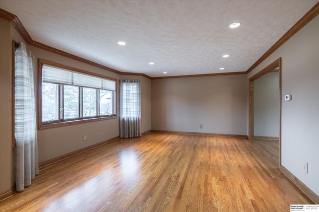 13125 Normandy Circle, Omaha, NE 68137